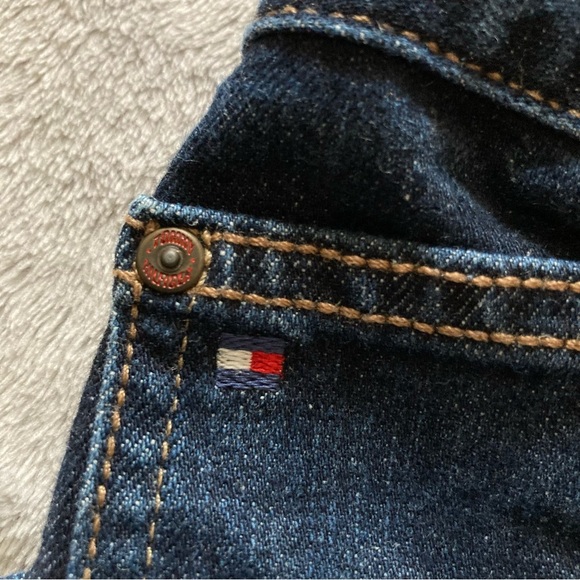 Tommy Hilfiger Classic Hope Boot Mid Rise Jeans in Dark Wash | Size 12R - Picture 9 of 12